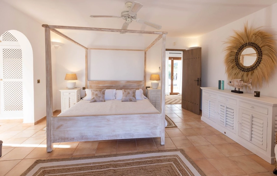 1681214760-Luxury real estate Ibiza to rent villa Blueberry  bedroom 9.webp